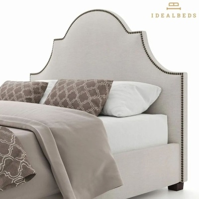 Фото Двуспальная кровать мягкая Cheresse серого цвета