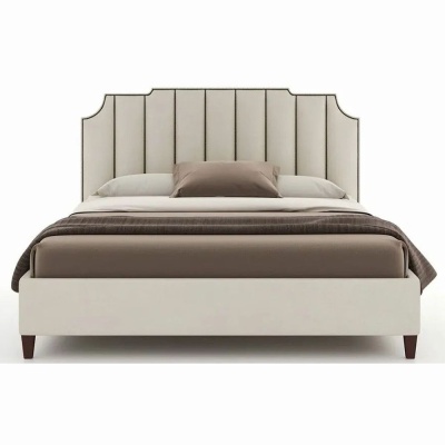 Фото Двуспальная кровать мягкая Bayonne белого цвета