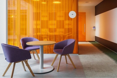 Фото Кресло GRYNING коньячного цвета